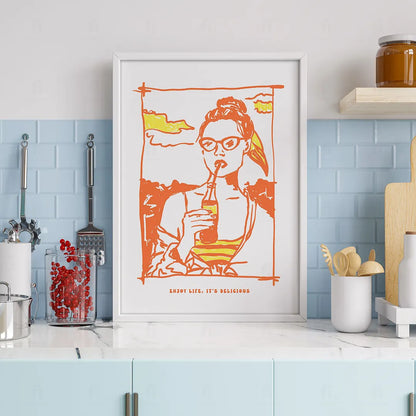 Plakat z cytatem "Enjoy Life" wiszący w kuchni w stylu retro.
