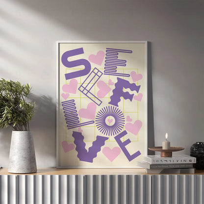 Plakat z kolorową grafiką w stylu pop art z napisem "Self Love" i sercem w nowoczesnym salonie