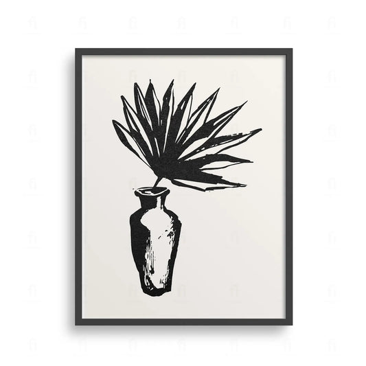 Plakat z czarno-białą grafiką przedstawiającą duży liść palmy w wazonie.