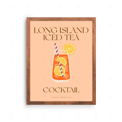 Plakat z klasyczną grafiką przedstawiającą koktajl Long Island Iced Tea w wysokiej szklance