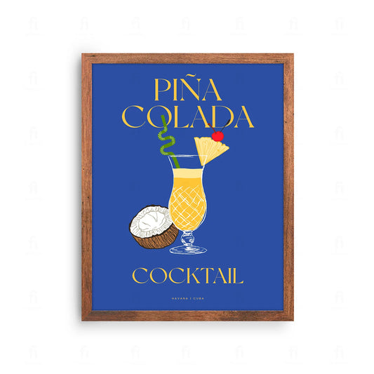 Plakat z artystyczną grafiką przedstawiającą koktajl Piña Colada ozdobiony ananasem i wisienką.
